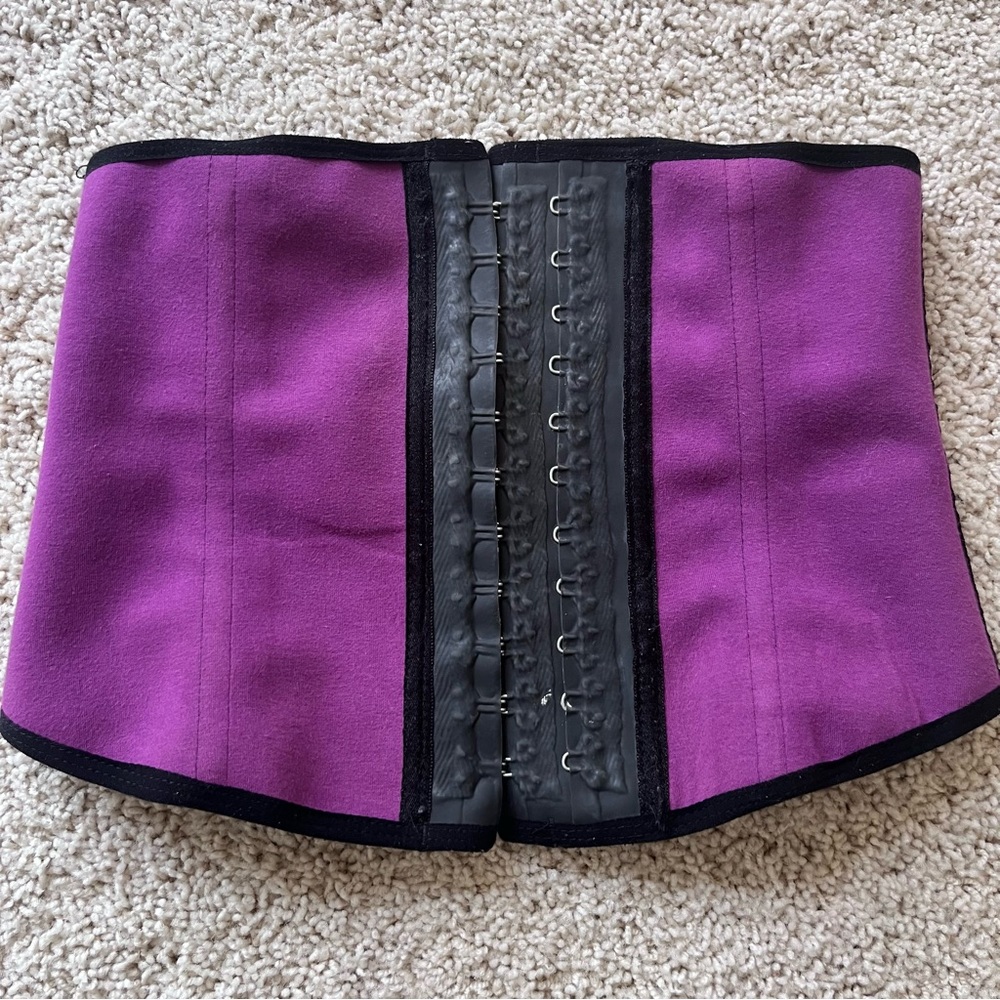 Verox Corset Size 34 Waist Trainer Shapewear‎ Steampunk Ren Faire Gothic Purple